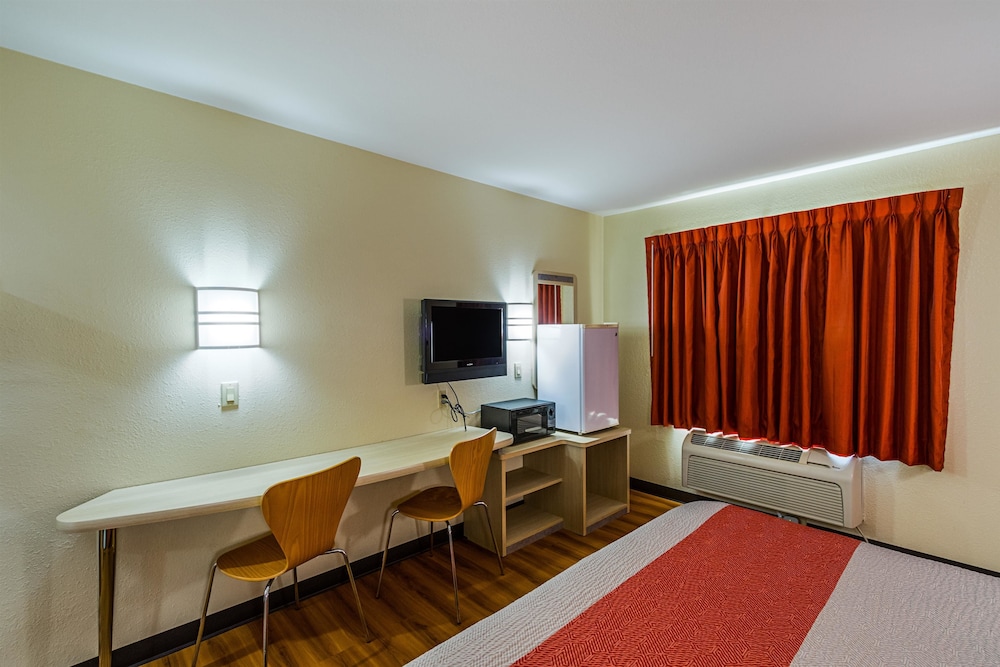 Motel6 Urbana, IL 26/44