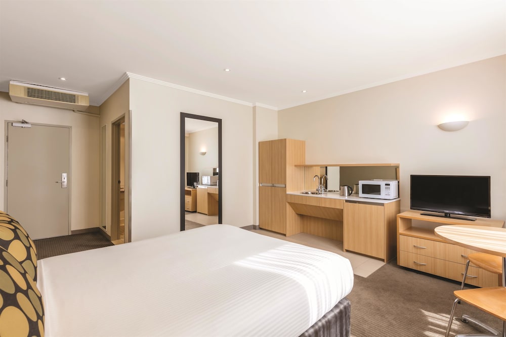 Mercure Sydney Manly Warringah 14/73