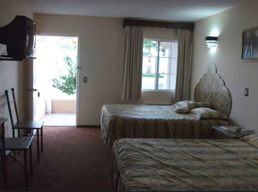 Hotel Pueblito Inn 15/45