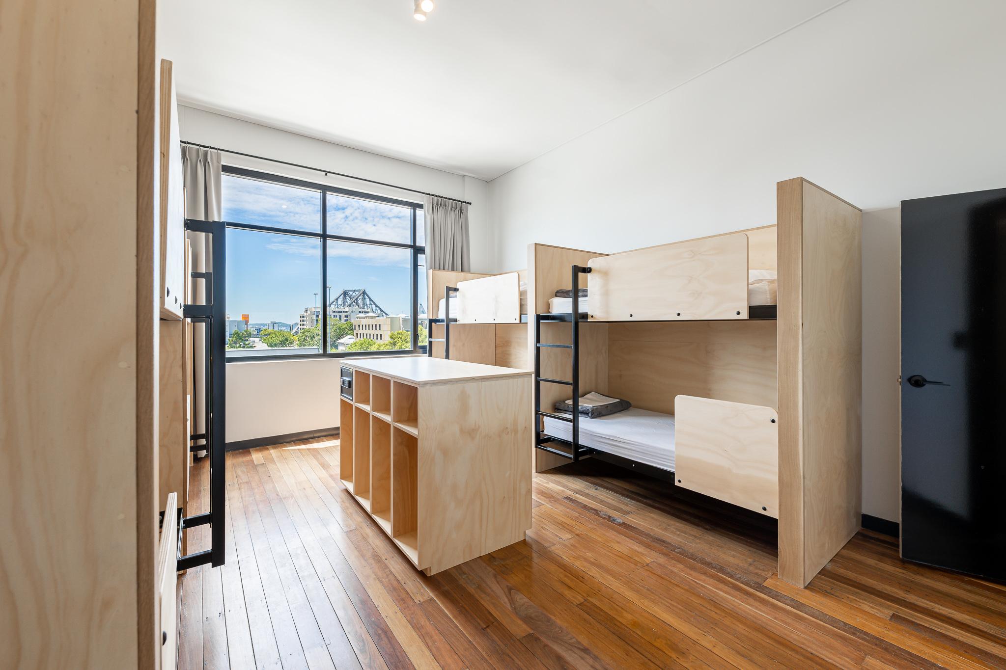 Mixed Dorm, 8 Beds, Private Bathroom