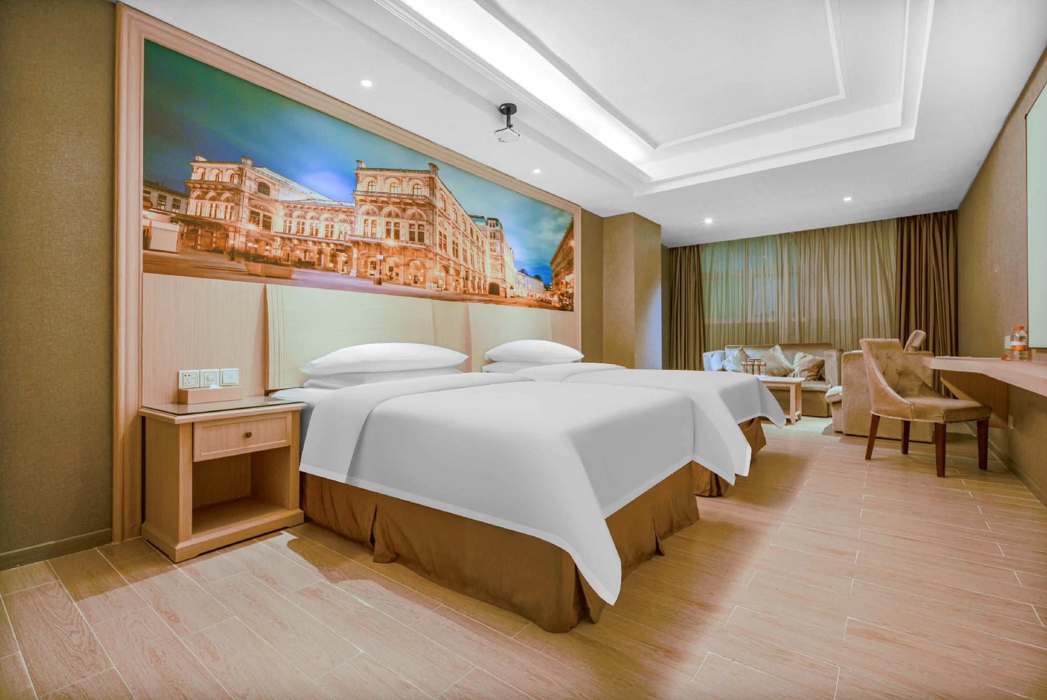 Vienna Hotel (Shenzhen Guanguang Road Foxconn) 44/58