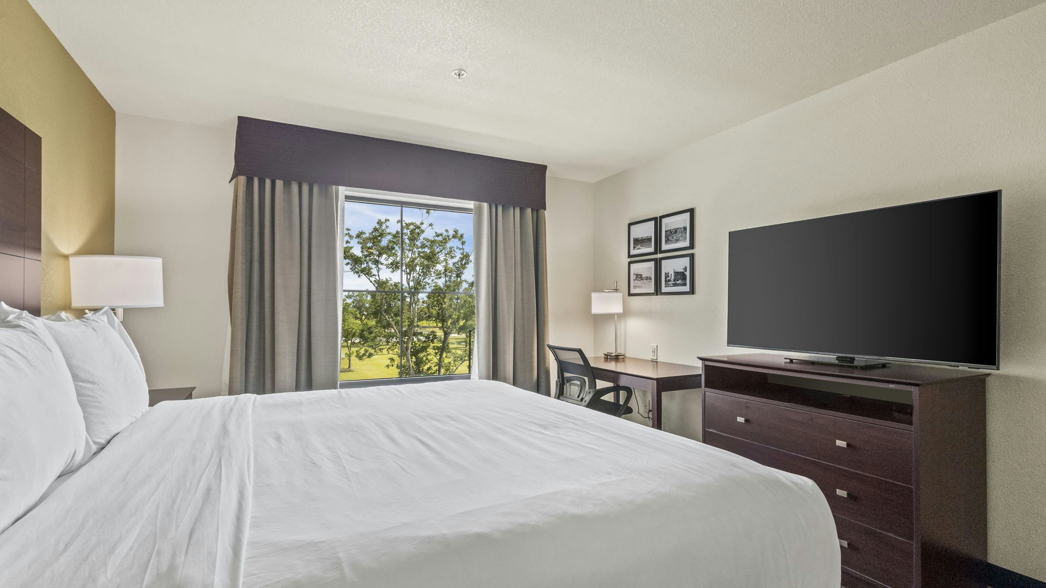 Cobblestone Hotel & Suites - Foley 12/50