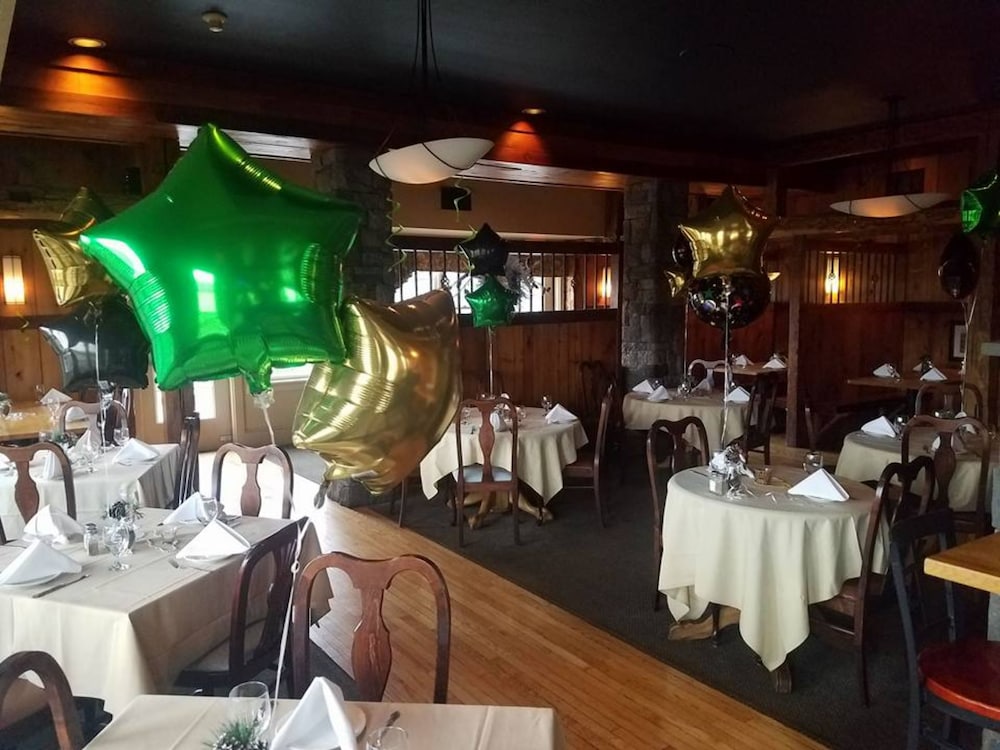 Camelot Restaurant Inn 15/50