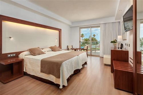 Room, Single, Double or Twin Bed, Balcony