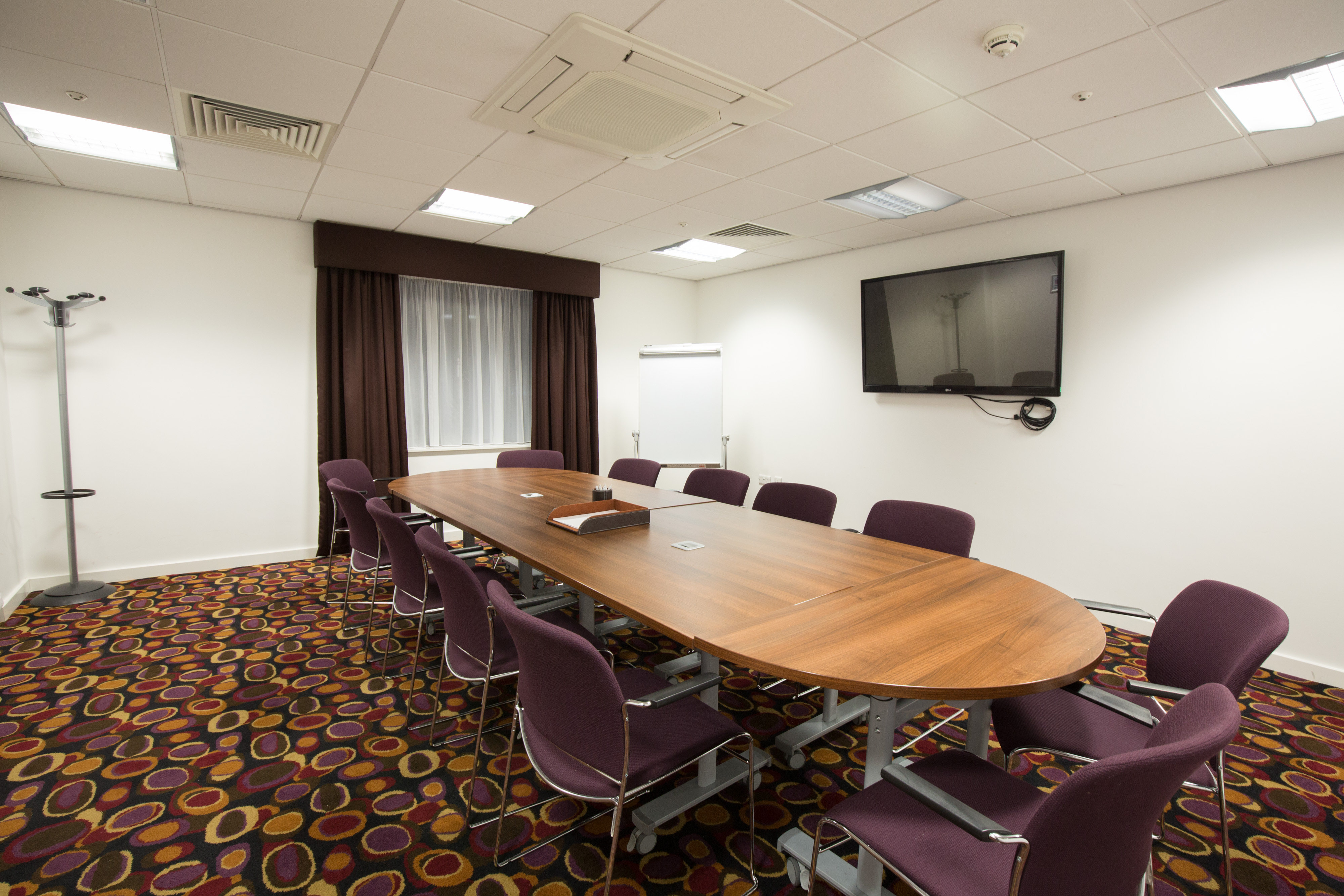 HOLIDAY INN EXPRESS BIRMINGHAM-SOUTH A45 26/30