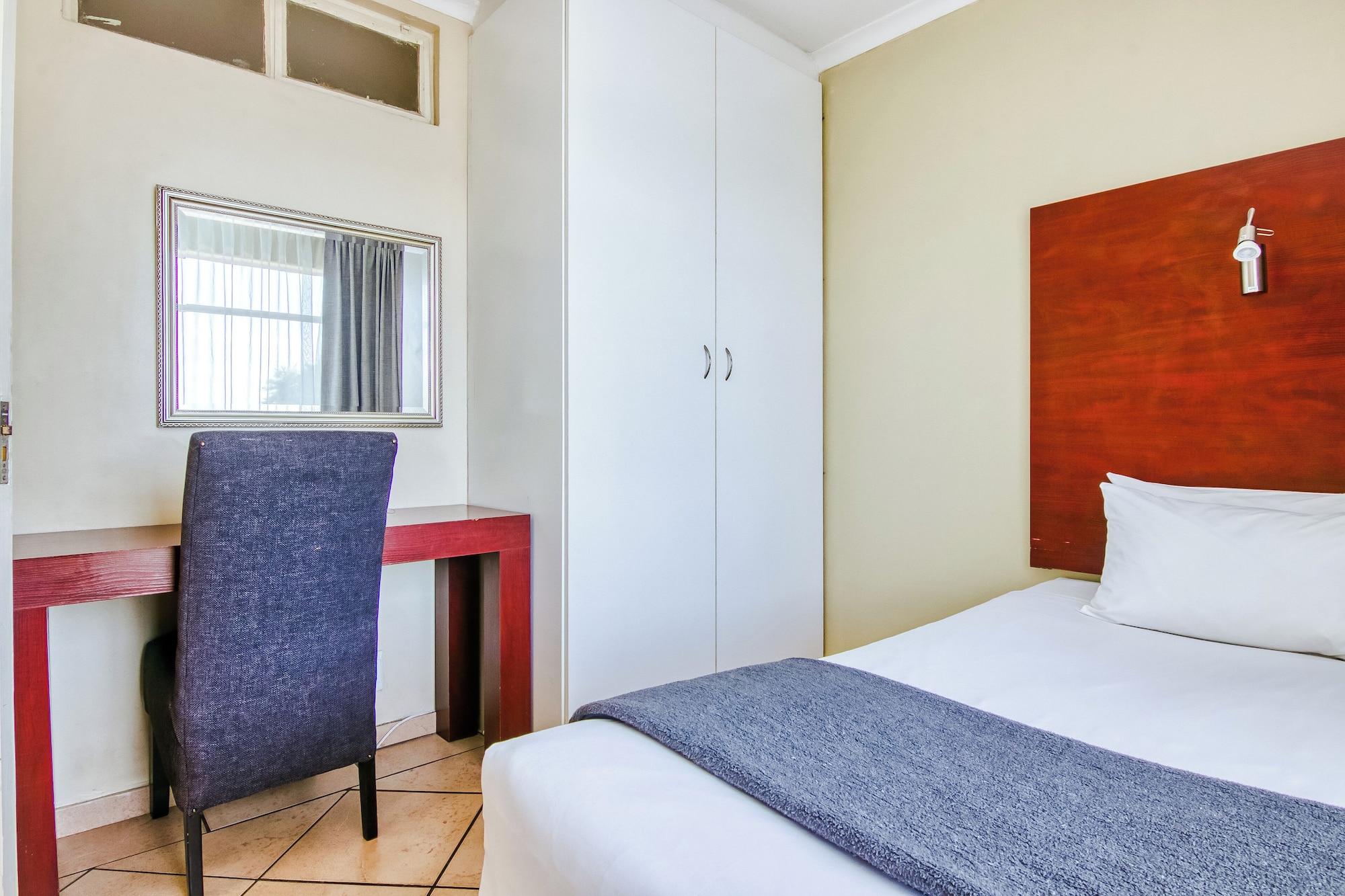 1 BEDROOM, FAMILY, APARTMENT
