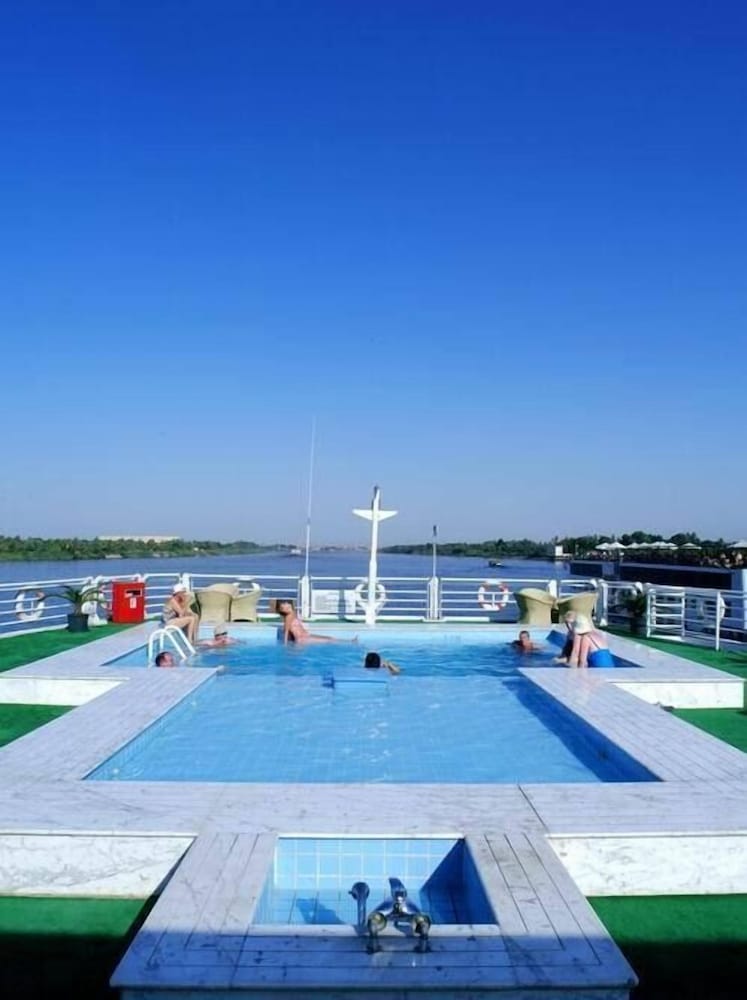 Movenpick MS Sunray 49/50