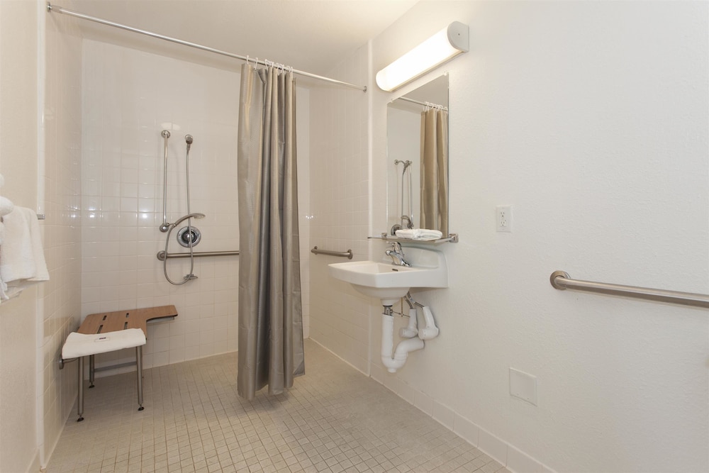 Motel 6 Davis - Sacramento Area 24/58