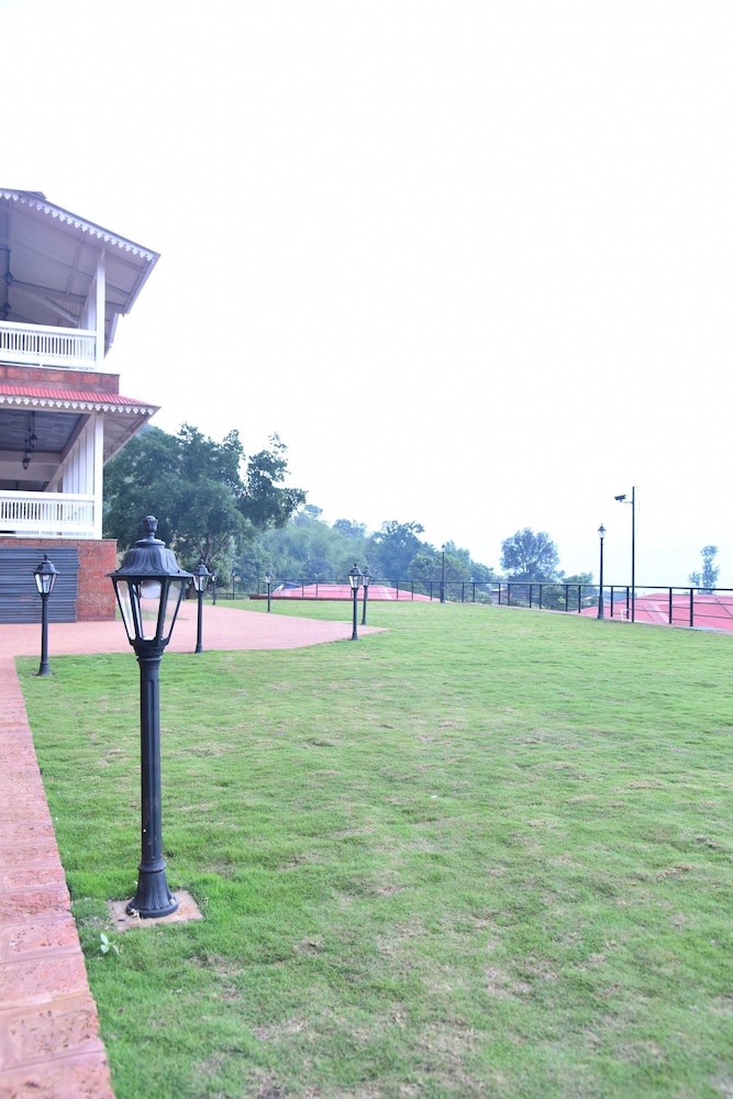 Regenta Place Green Leaf Mahabaleshwar 34/37
