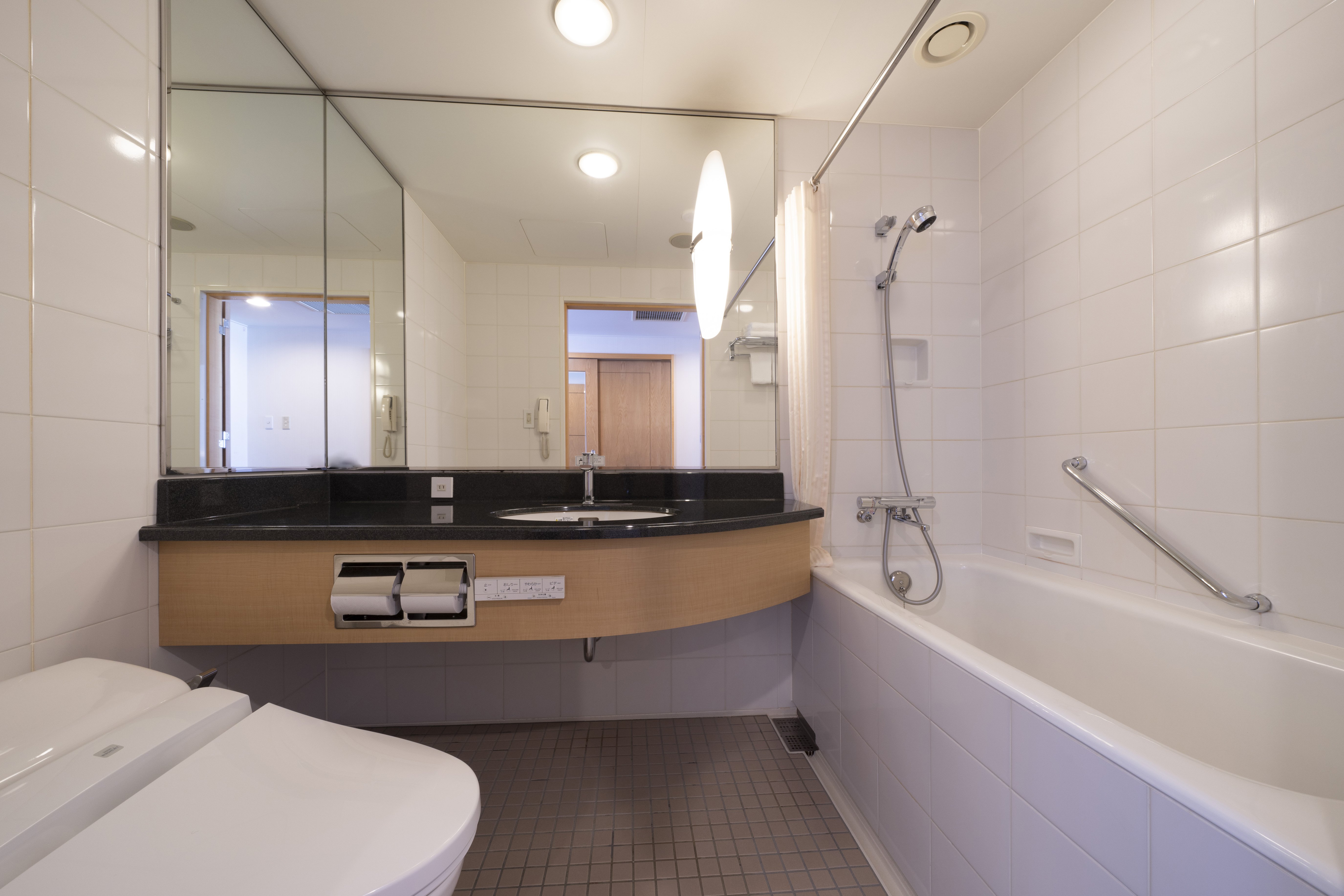 Ana Crowne Plaza Grand Court Nagoya 76/77