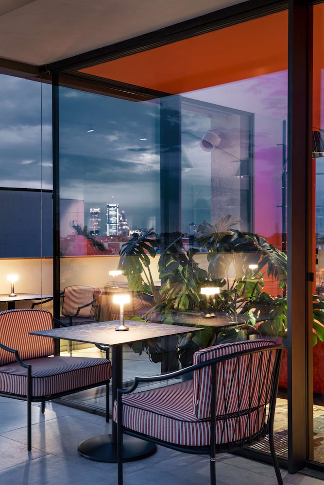 Radisson Collection Hotel, Santa Sofia Milan 30/46