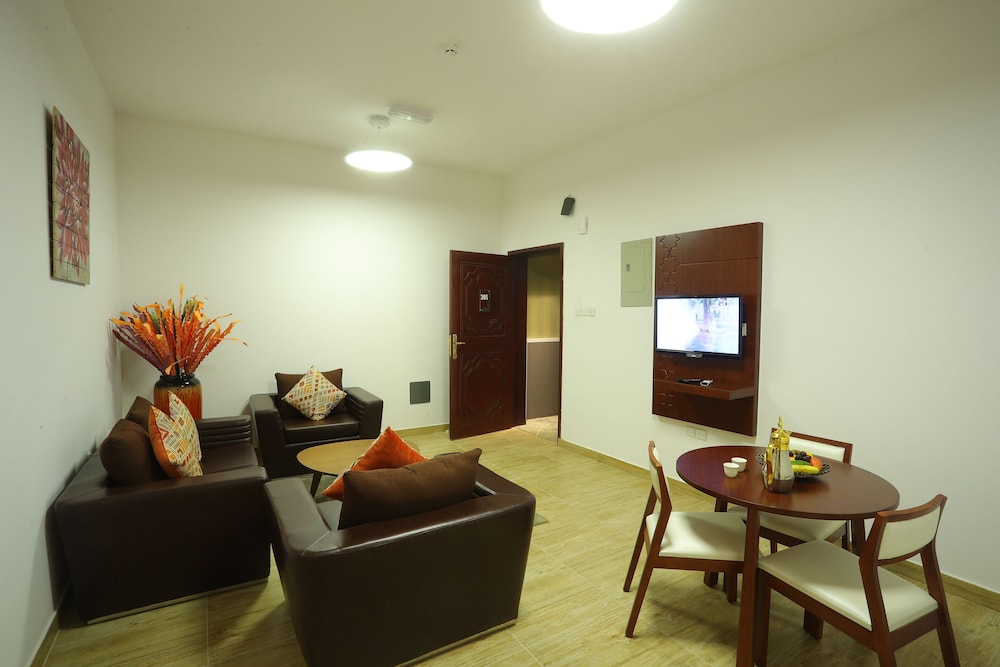 Zaki Hotel Apartment 11/25
