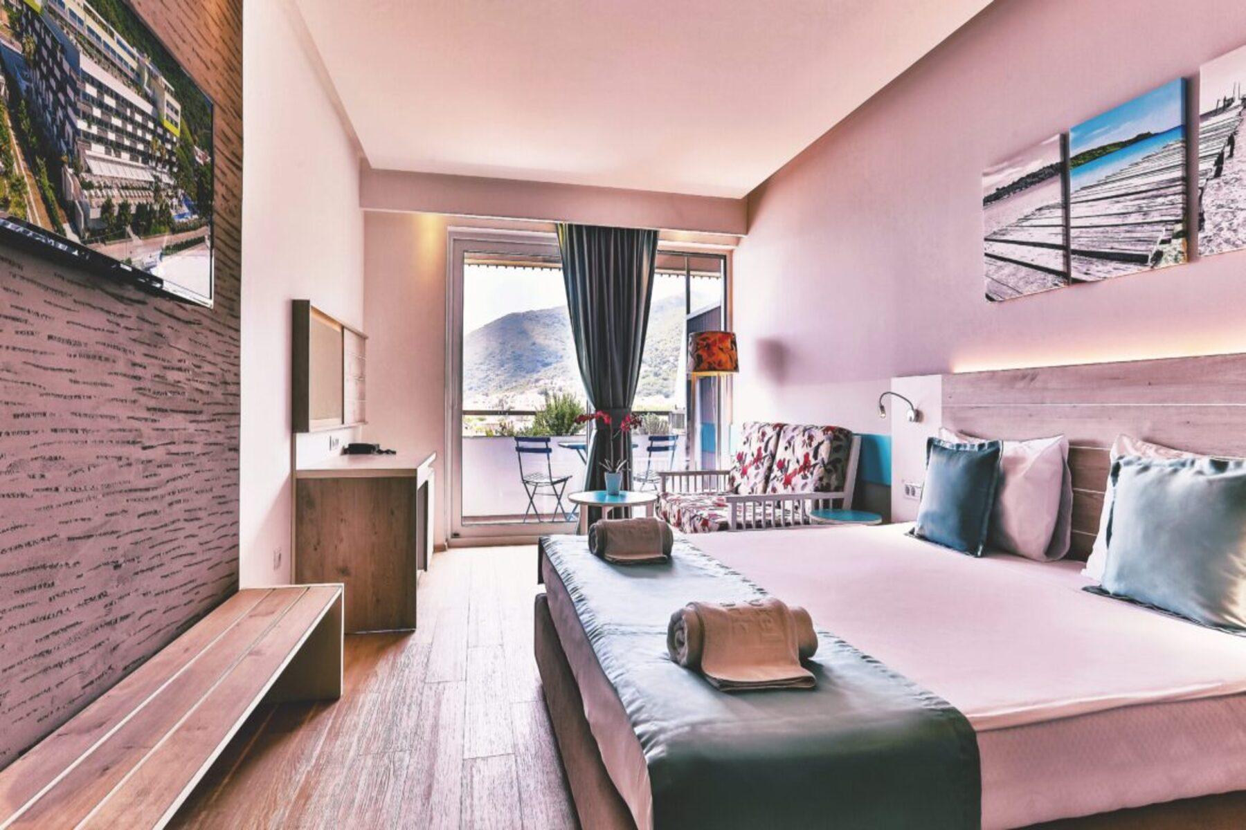 Room, Double Bed, Sea Side, Balcony