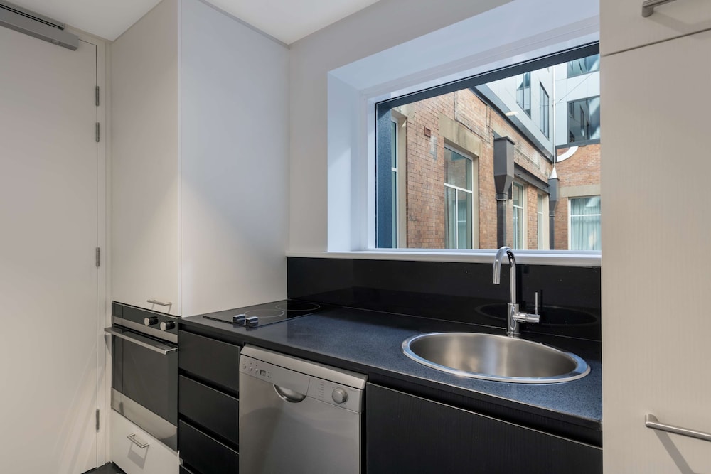 ADINA APARTMENT HOTEL BRISBANE 48/50