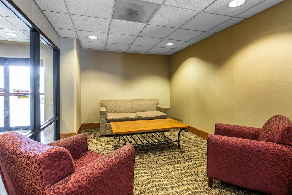 Comfort Inn and Suites Thomson 22/36
