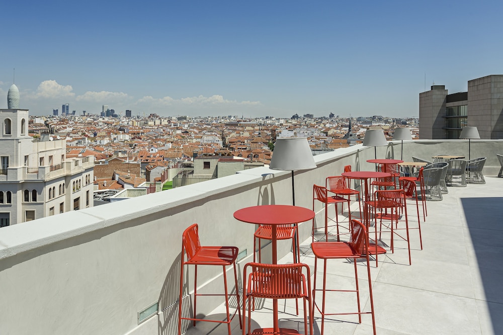 Room Mate Macarena Gran Via 30/47