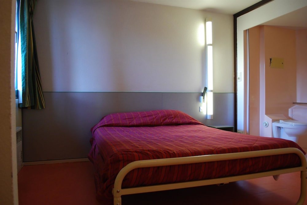 Standard, Double Bed