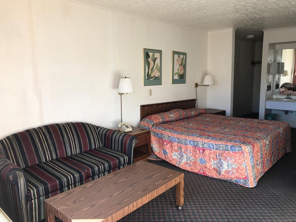 Flagship Inn 8/38