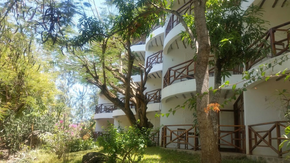 Silver Rock Hotel 6/50