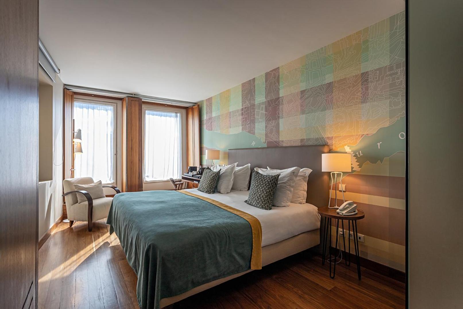 Vintage, Double or Twin Bed, River View