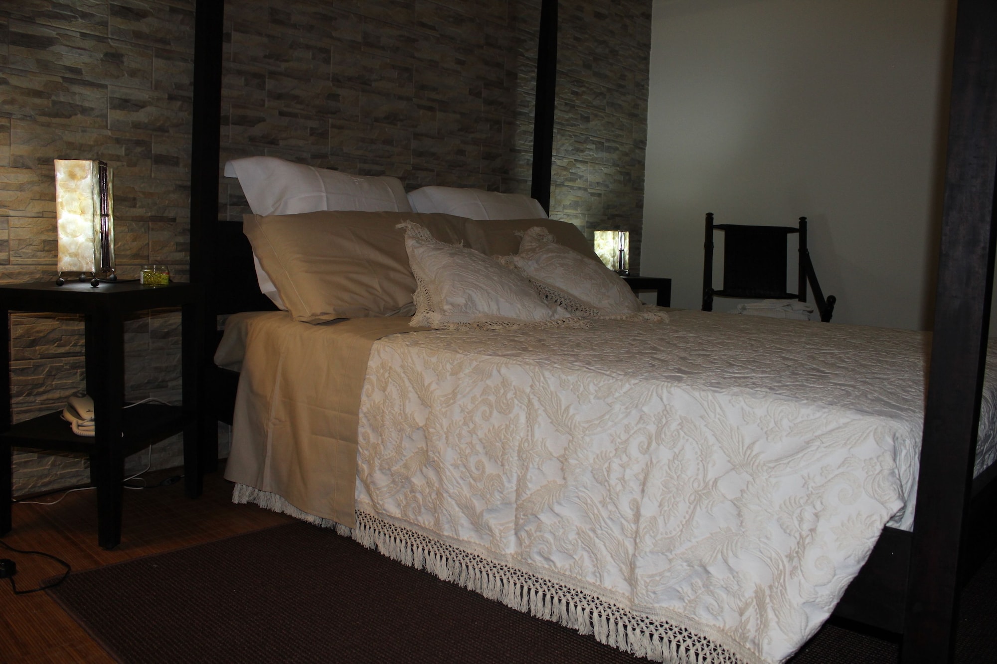 1 Bedroom, Panoramic, Suite, King Bed, Hill View, Private Bathroom، Giumbabulla Luxury 3/3