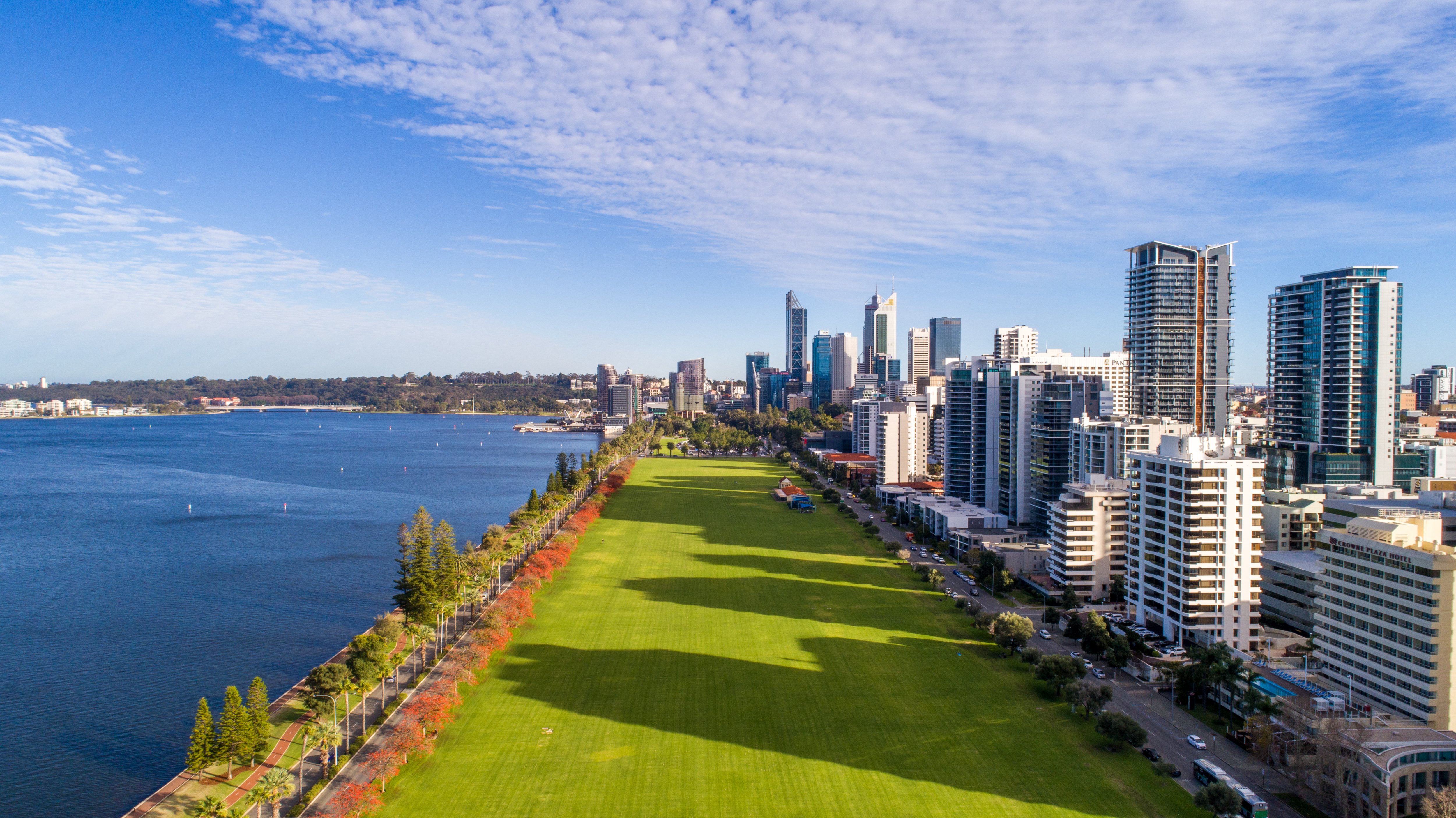 Crowne Plaza Perth 45/50