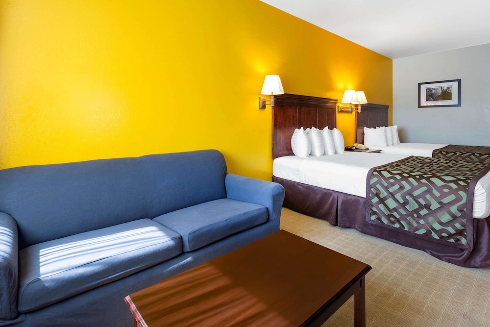 The Montcler Hotel & Conference Center 21/69