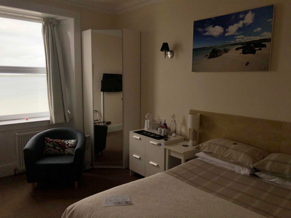 The Bowmore House Bed and Breakfast 24/36