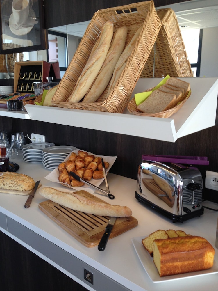 HOTEL NOVELLA CONFORT NANTES EST THE ORIGINALS CITY 26/51