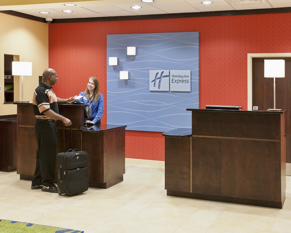 Holiday Inn Express & Suites Dayton South - I-675 11/48