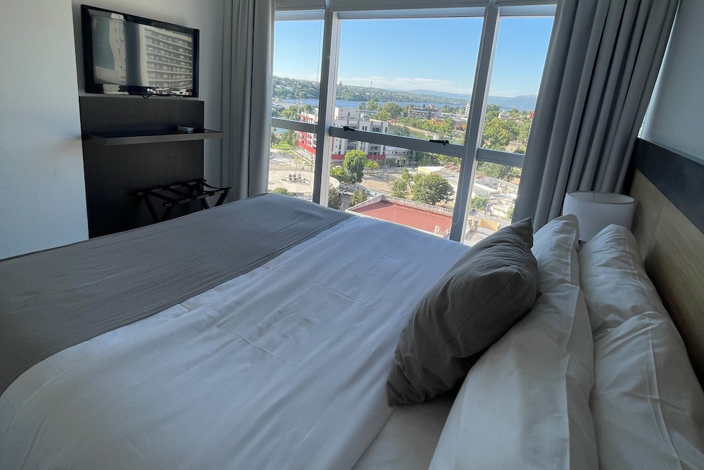 Amerian Carlos Paz Apart And Suites 32/53