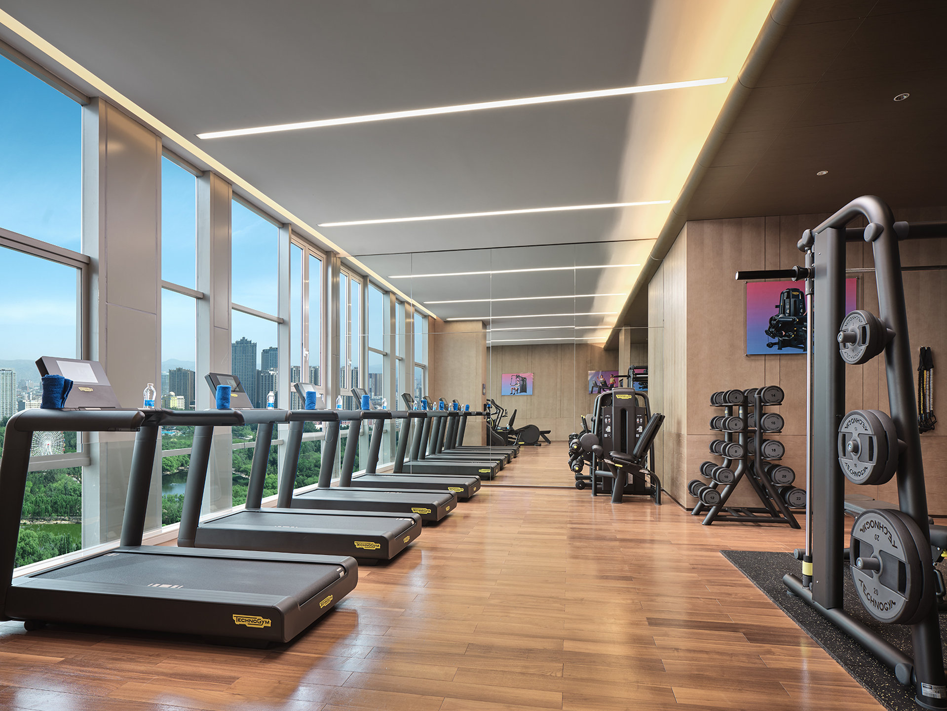 Crowne Plaza Hohhot City Center 45/76