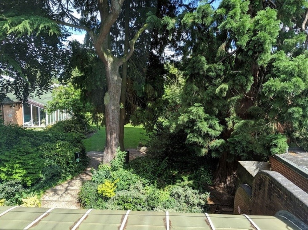 Voco St Johns Solihull Ex St Johns Hotel 20/75
