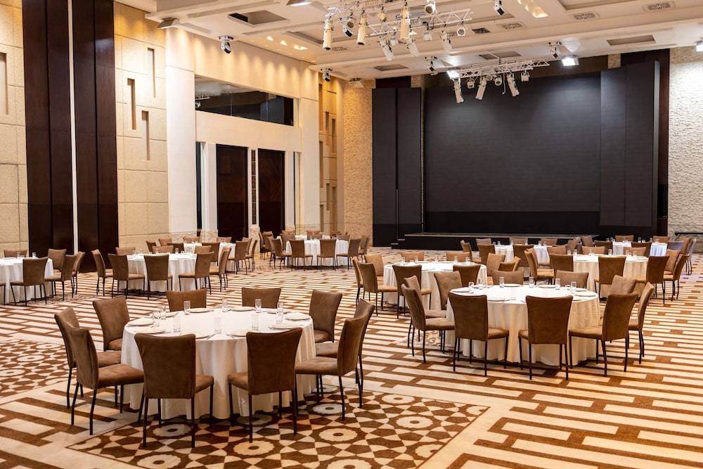 Hyatt Regency Dushanbe 62/66