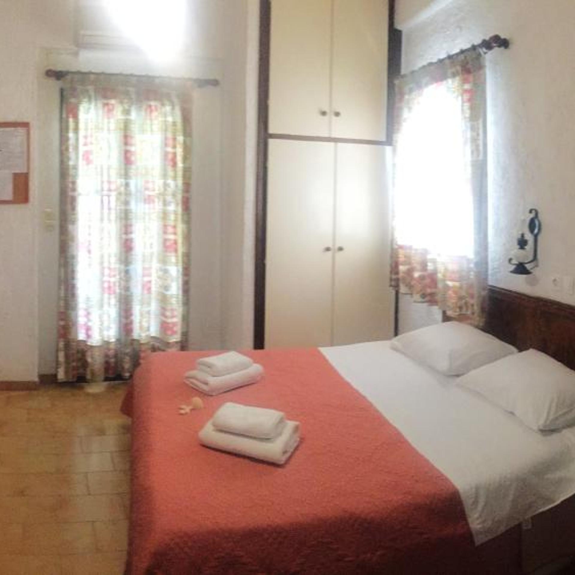 Kastro Studios And Apartments 24/57