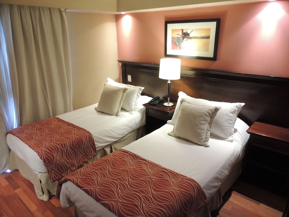 Premium Tower Suites 8/50