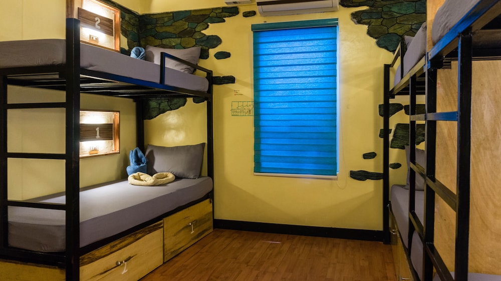 Outpost Beach Hostel - Adults Only 38/57