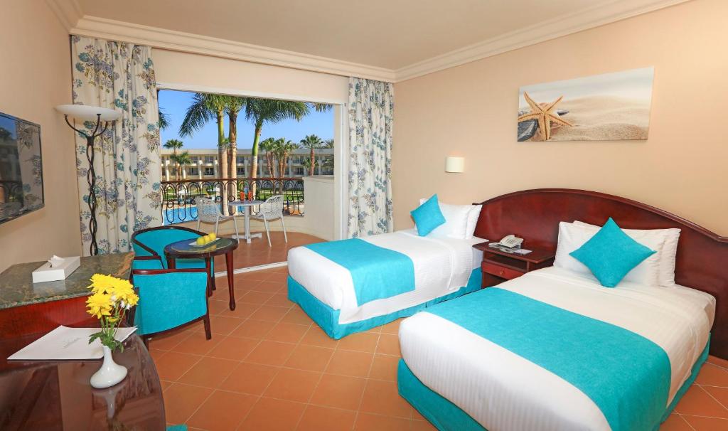 Superior, Double Bed, Lateral Side Sea View، Jaz Elite Makadi 2/4