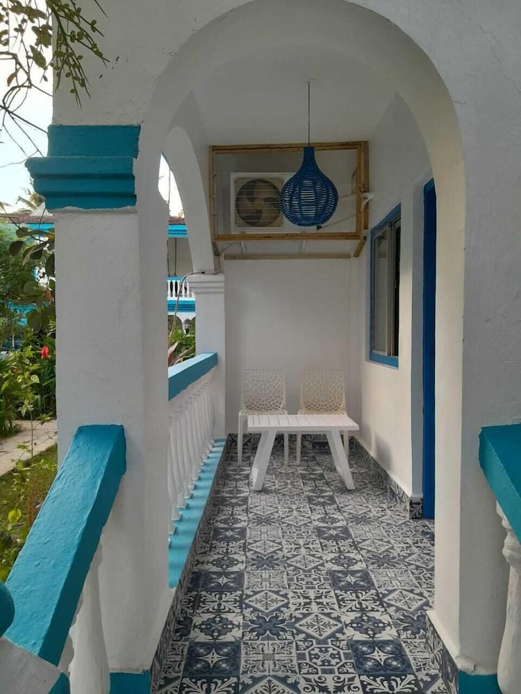 Paradise Village Resort 31/66
