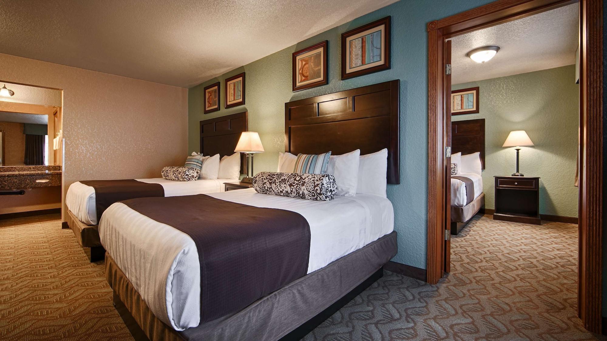 Suite, Multiple Beds