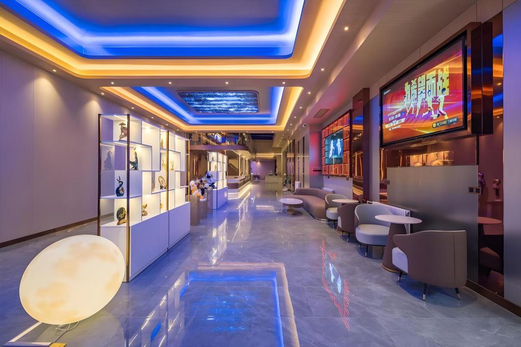 Dequan Luxury Hotel (Chaoyang High speed Railway Station Shilibao Subway Station Branch) 37/50