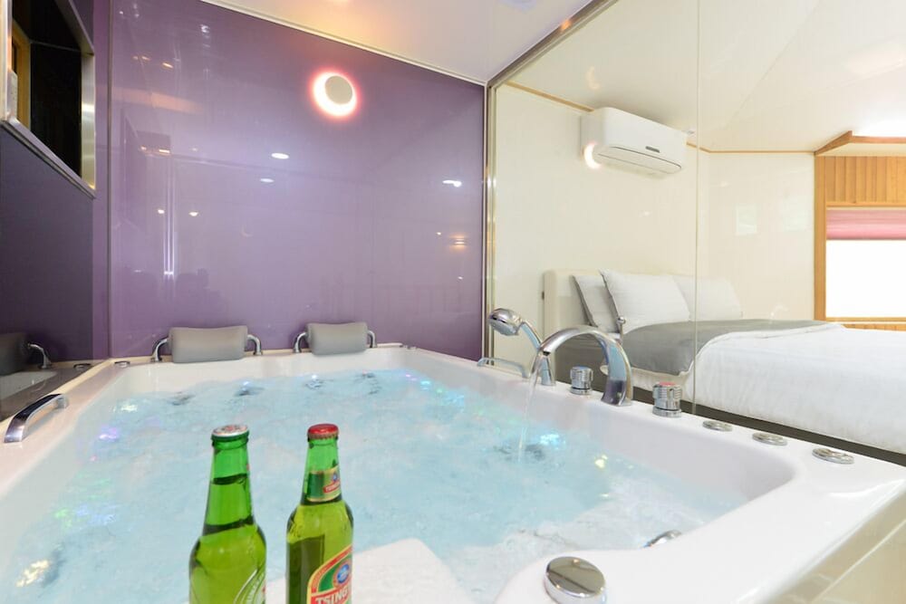 Gapyeong Camel Pension 22/50