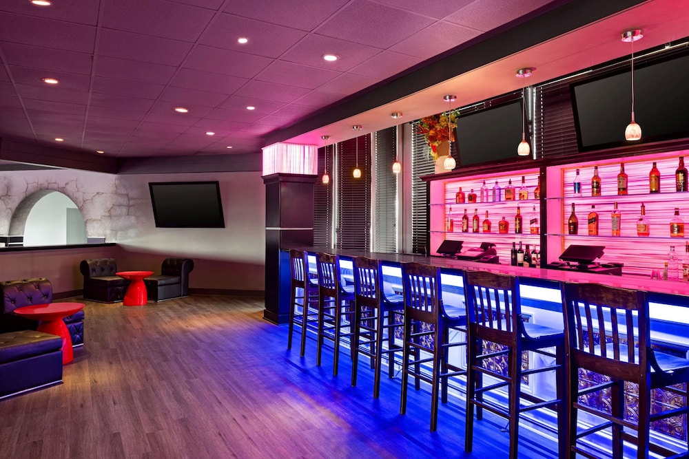 Garner Hotel Totowa by IHG 58/74