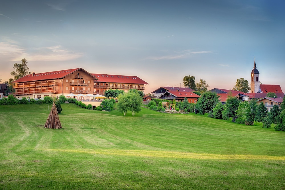 Hotel Und Landgasthof Altwirt 36/43