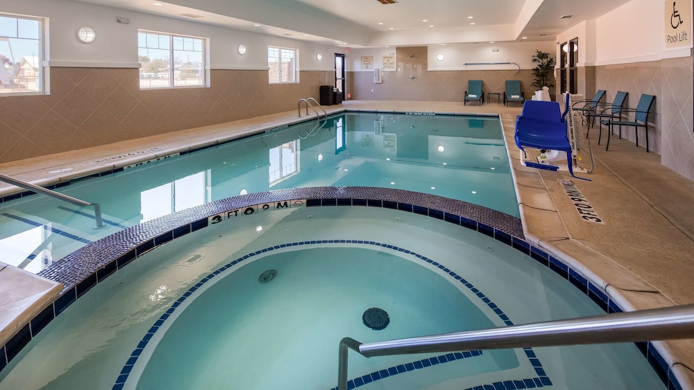 Best Western Plus Denver City Hotel and Suites 3/33