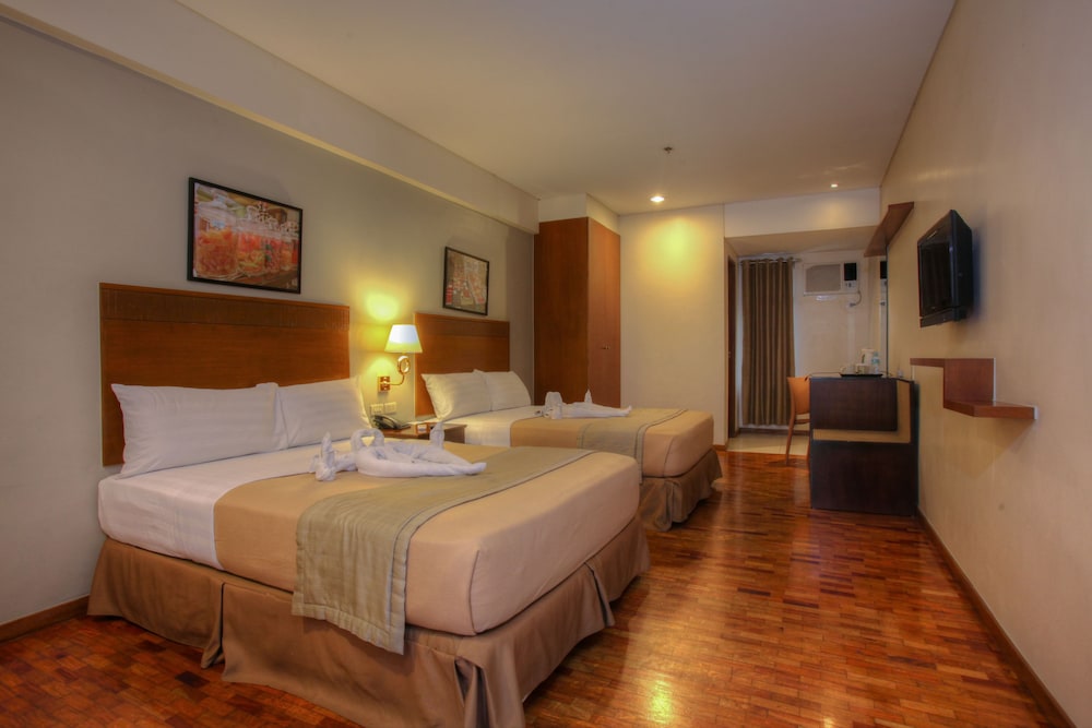 Fersal Hotel Kalayaan 36/63