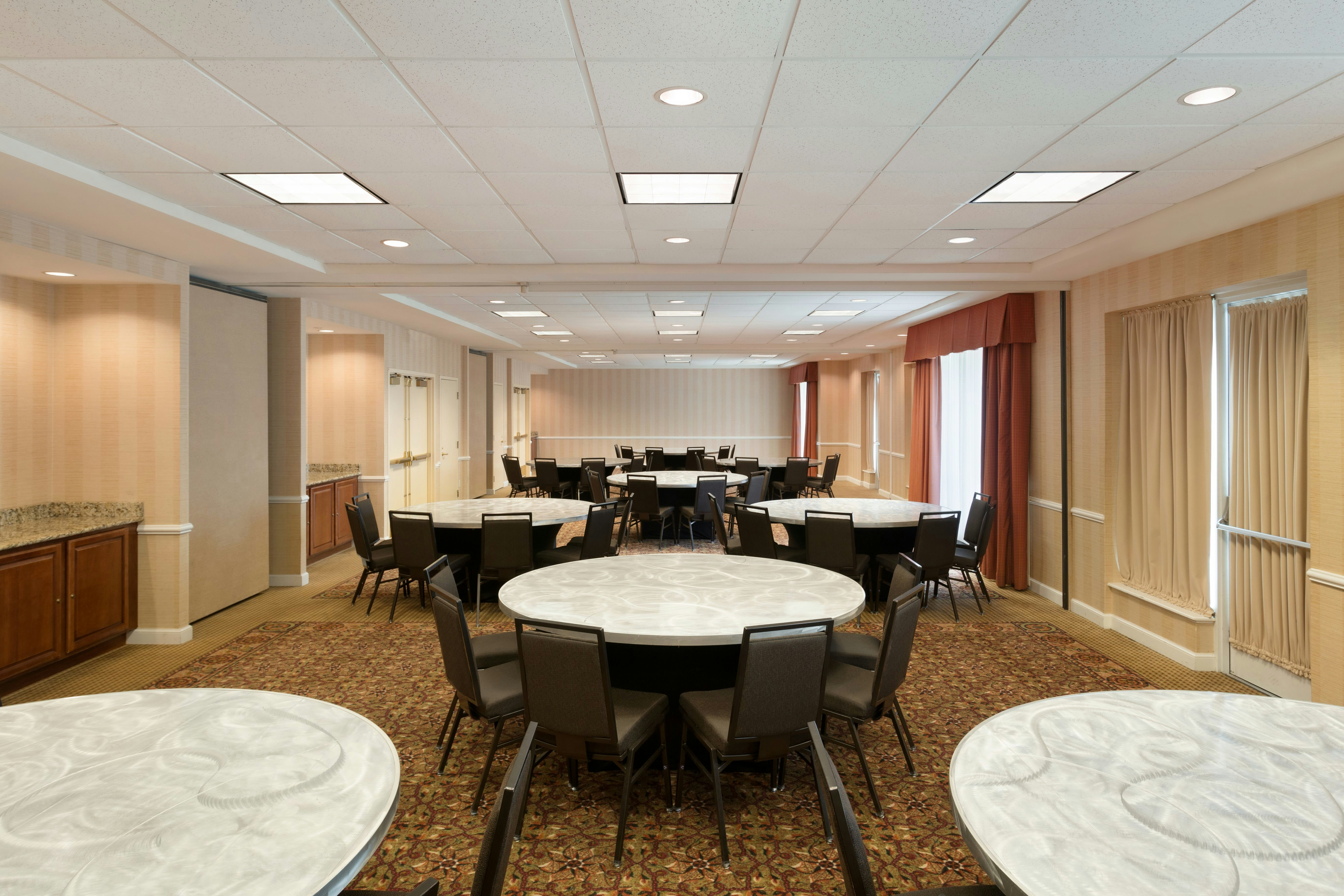 Hilton Garden Inn Chicago/Oakbrook Terrace 10/11