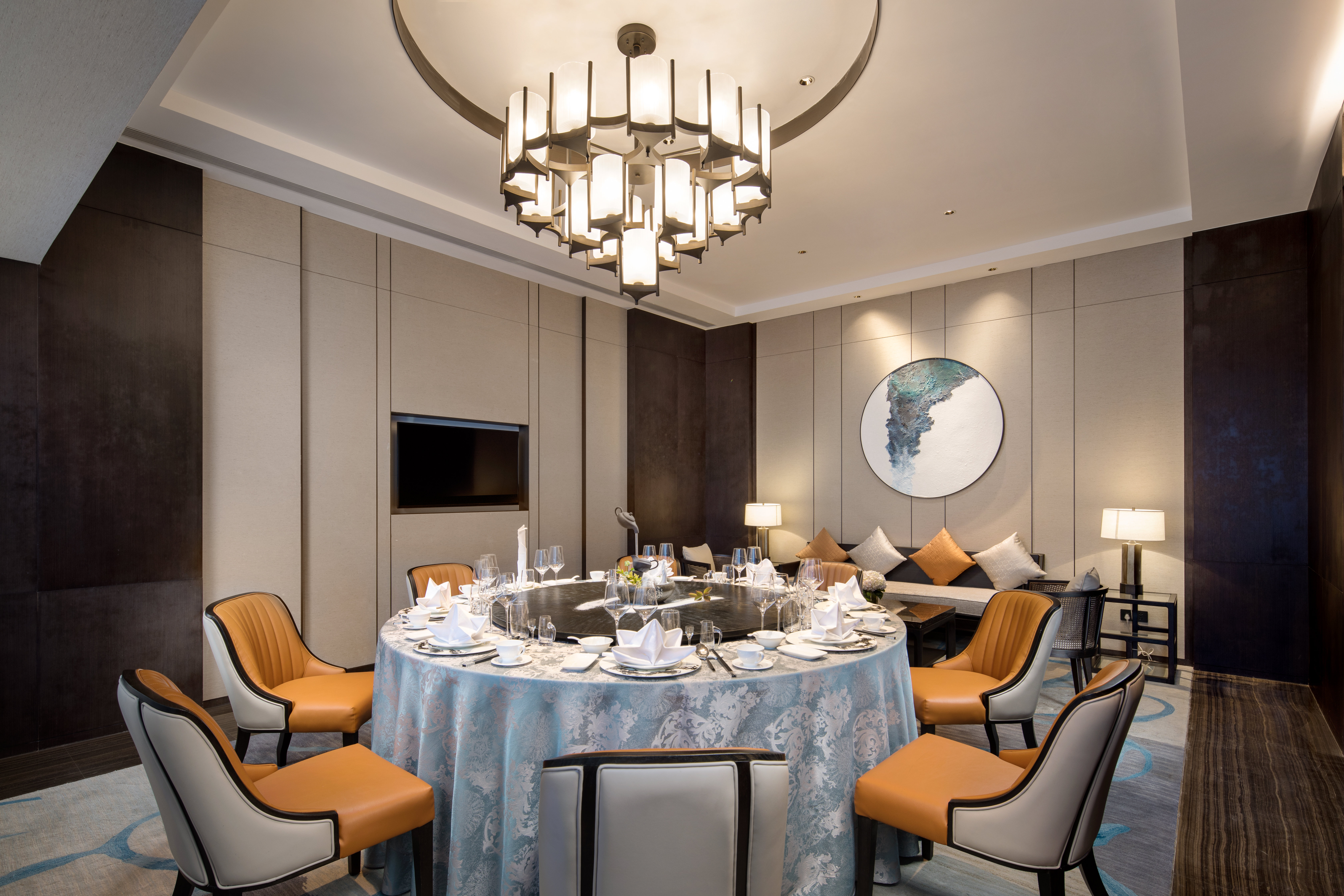 Holiday Inn Zhengzhou Riverside 14/16