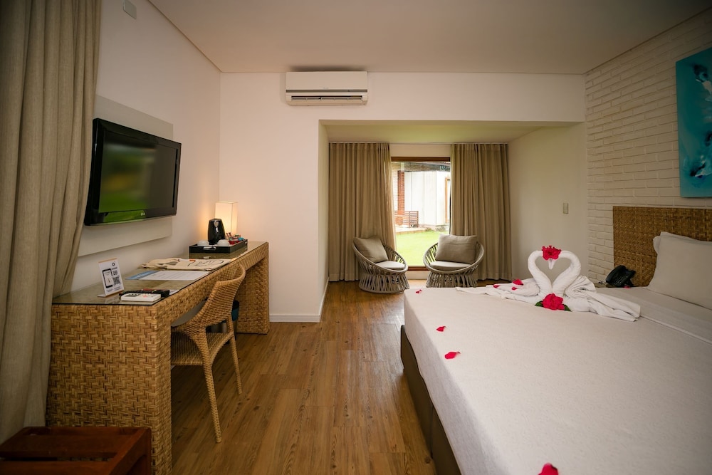 Pool, Bungalow, Double Bed