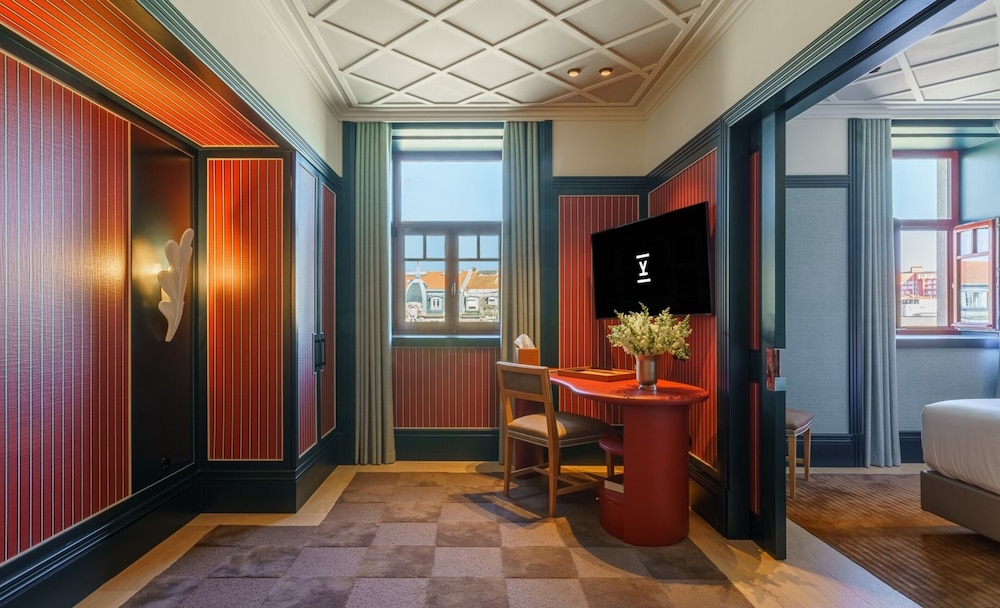 The Editory Boulevard Aliados Porto 28/46
